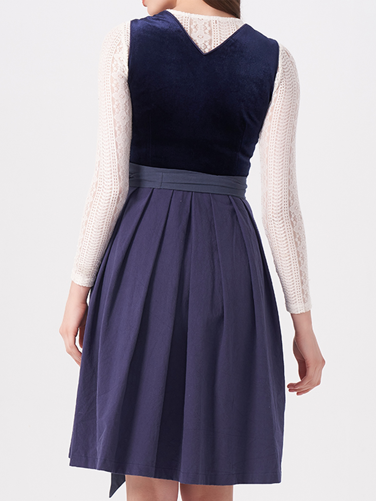 Dirndl in Blau und Grün