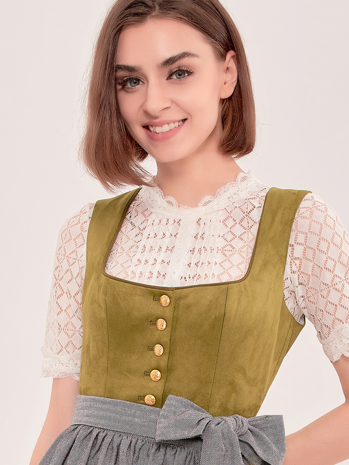 Modernes Dirndl in Grün