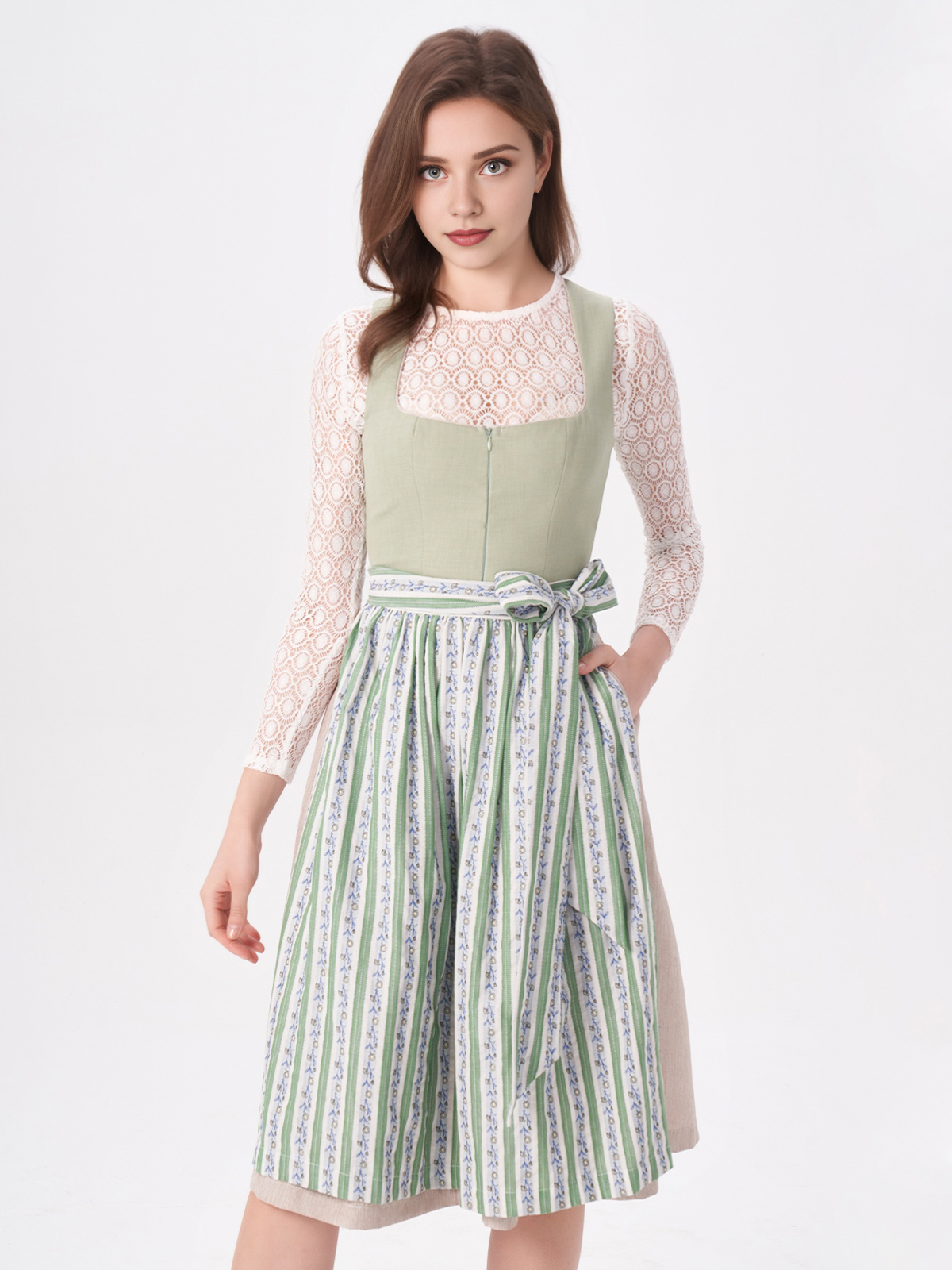 Dirndlbluse in Grün