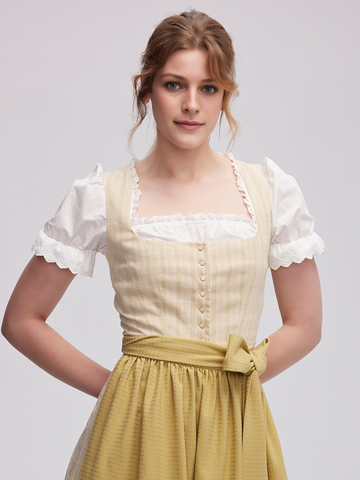 Dirndl in Grün mit modernem Schnitt