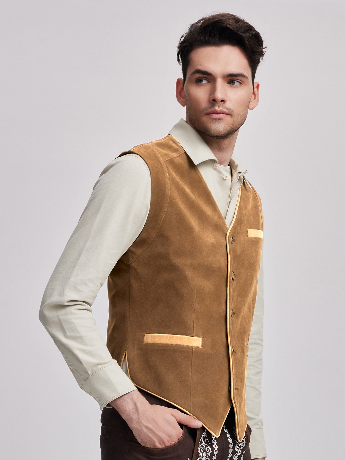 Dirndl Bluse mit V-Ausschnitt in Gelb