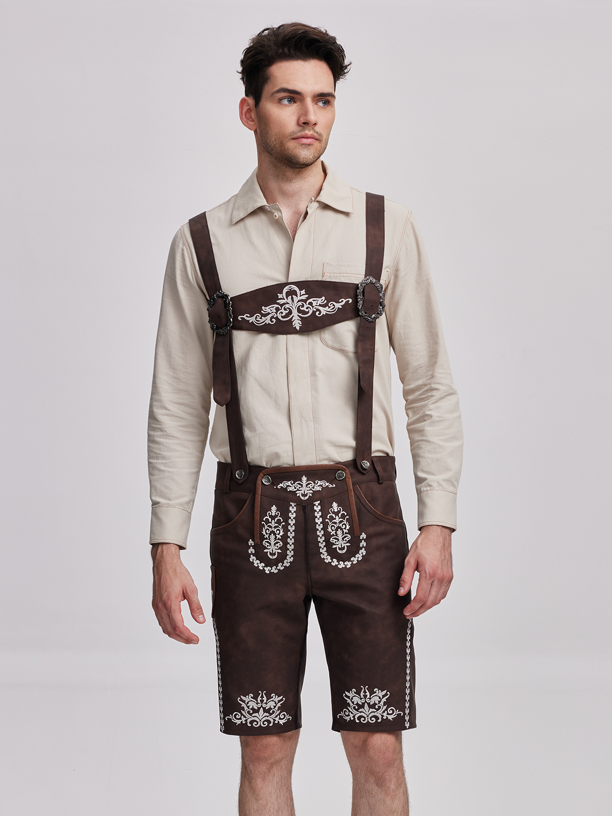 Traditionelles Dirndl mit moderner Schürze