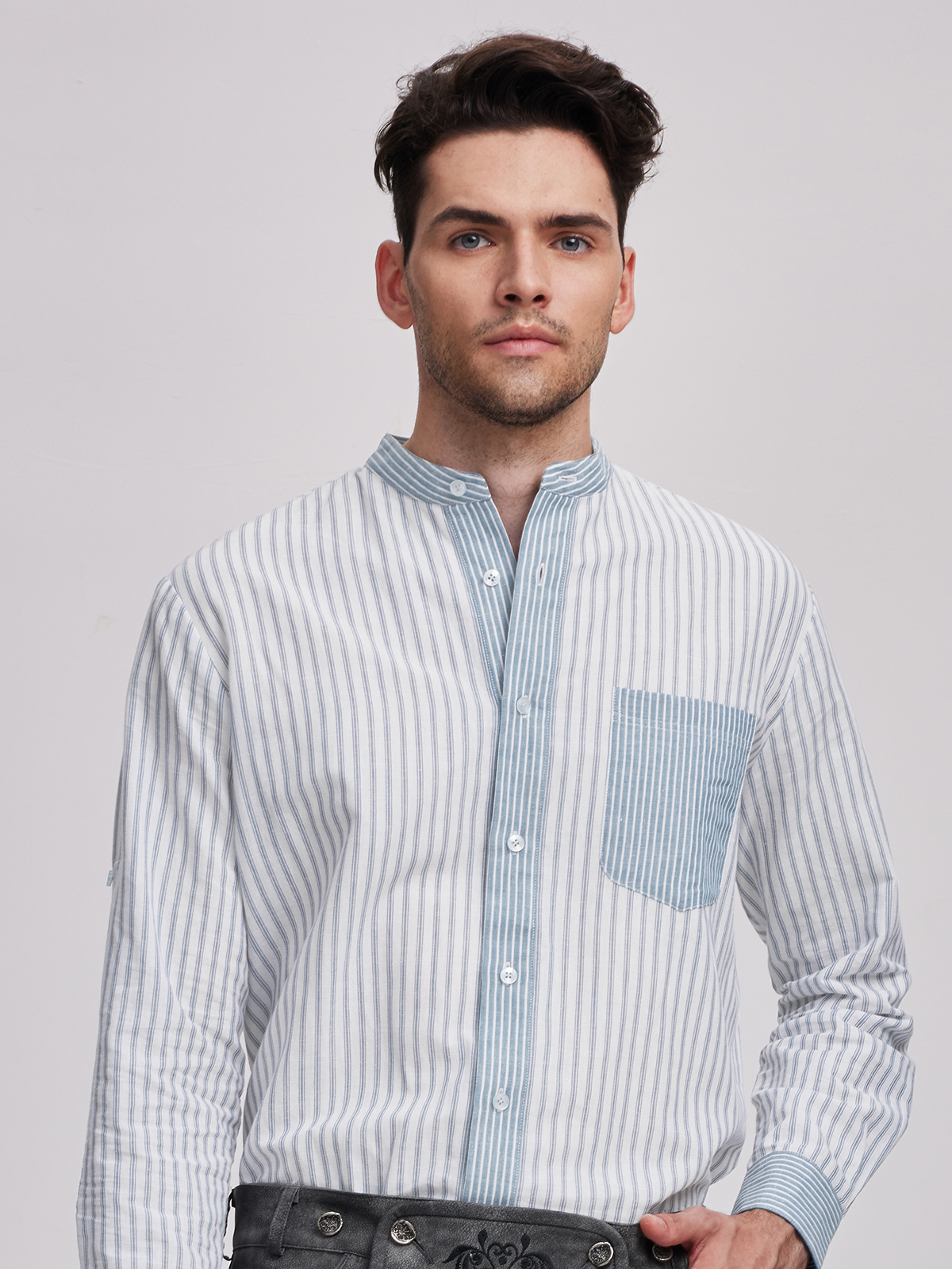 Dirndl Bluse in Blau