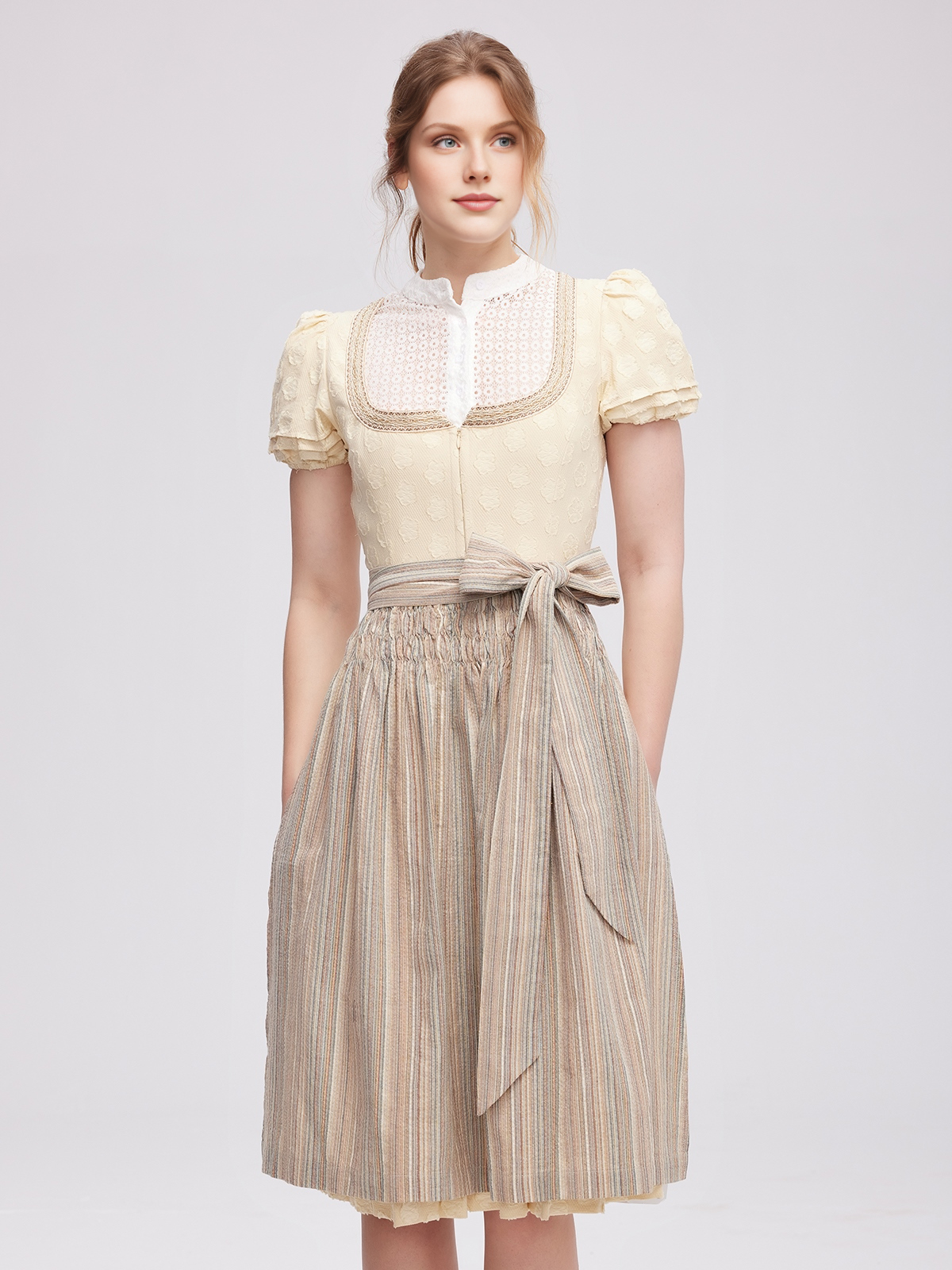 Dirndl in Gelb mit Trachtenbody Weiß