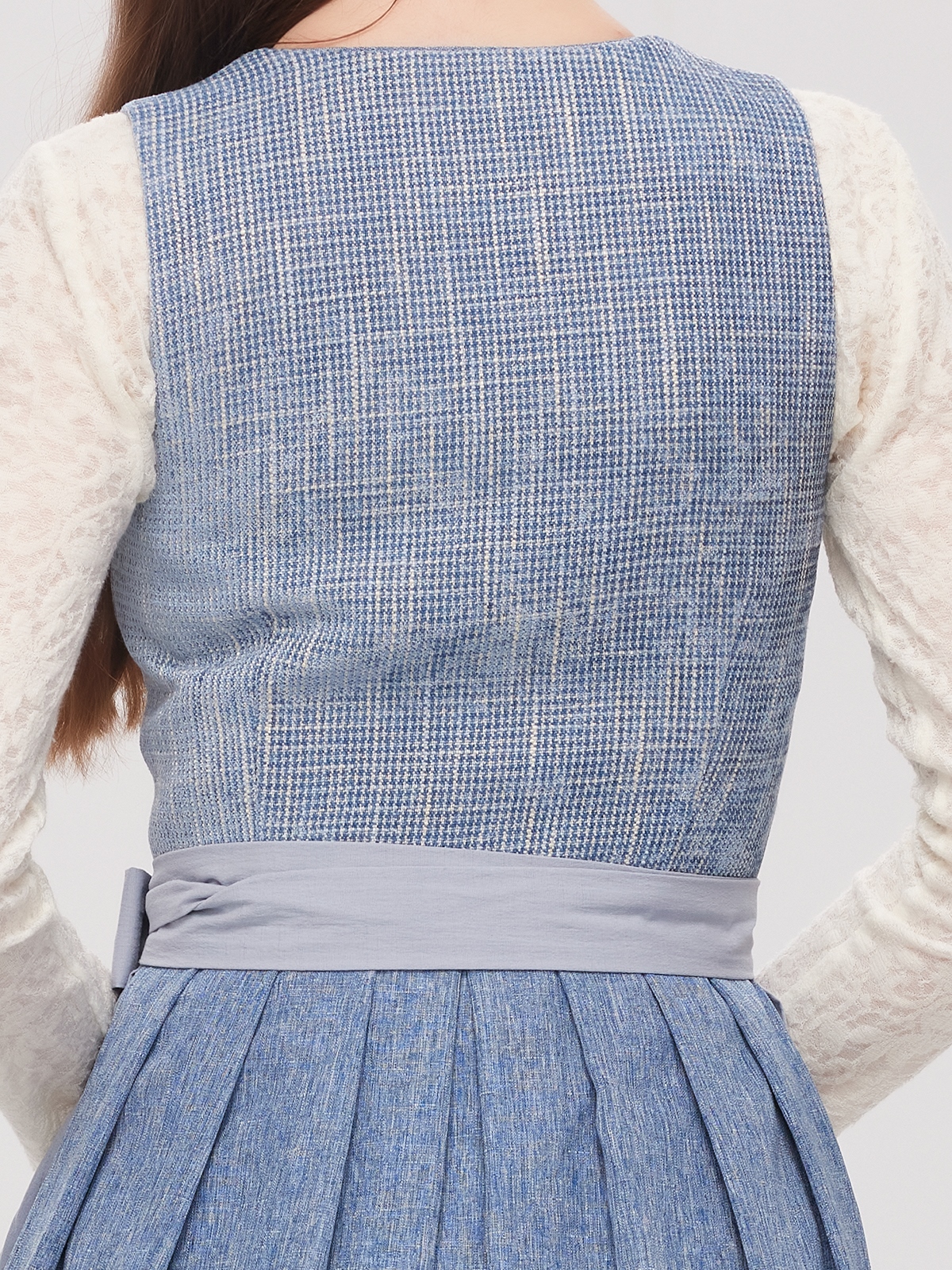 Modernes Dirndl in Blau